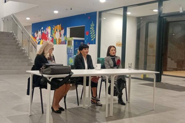 Slika 2 sastanak sa roditeljima